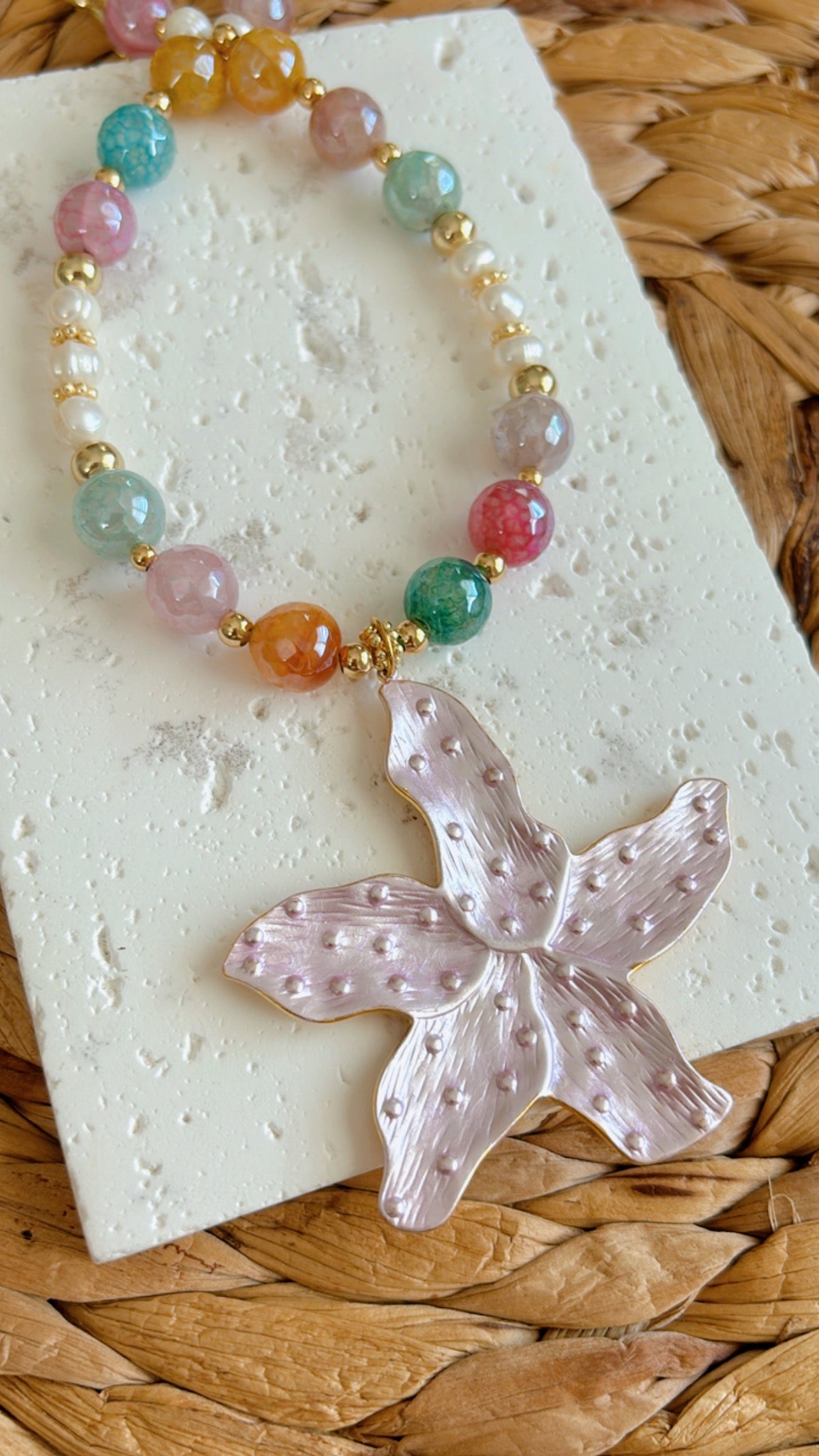 Lirio Necklace