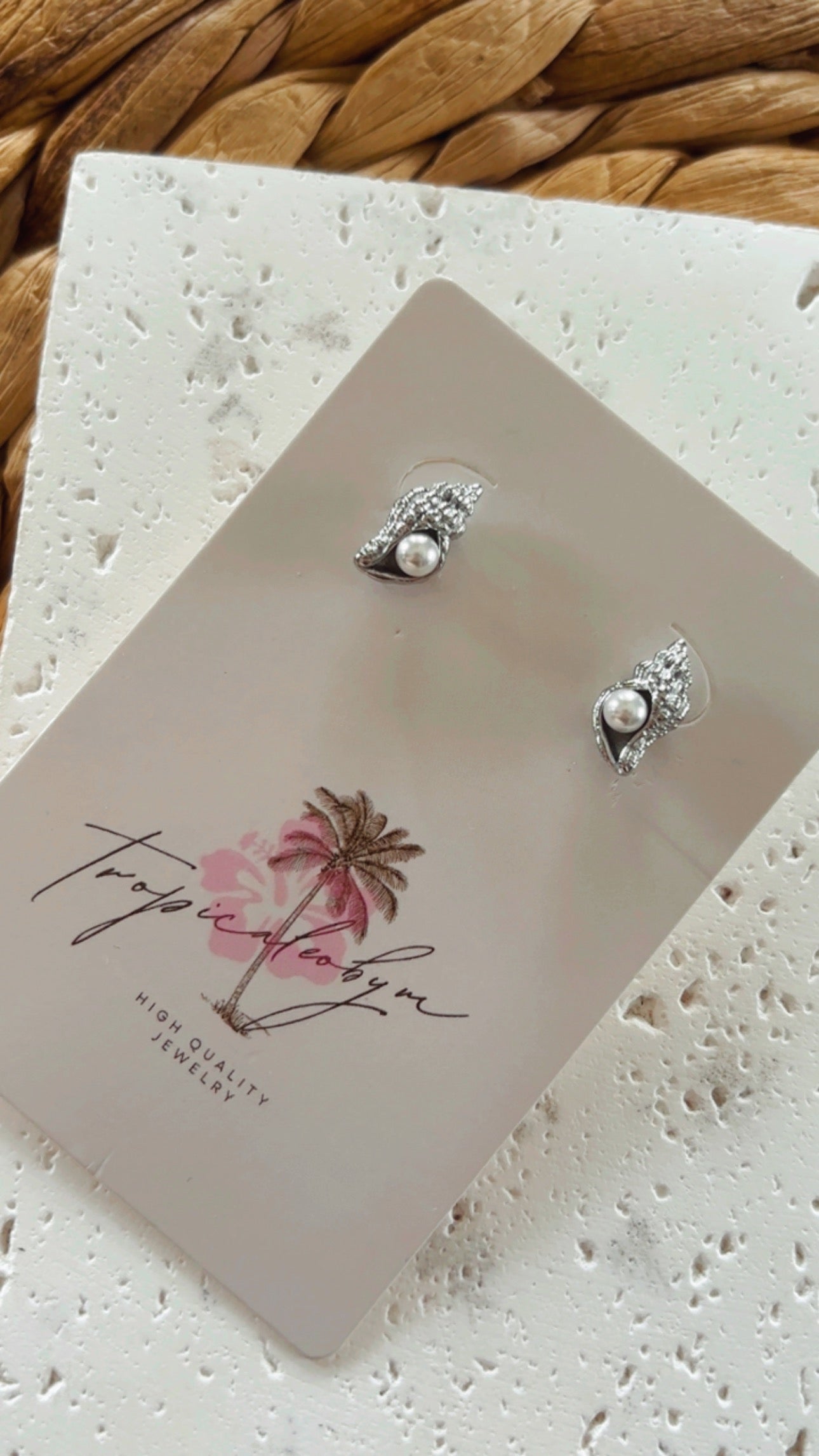 Caracolitos Stud