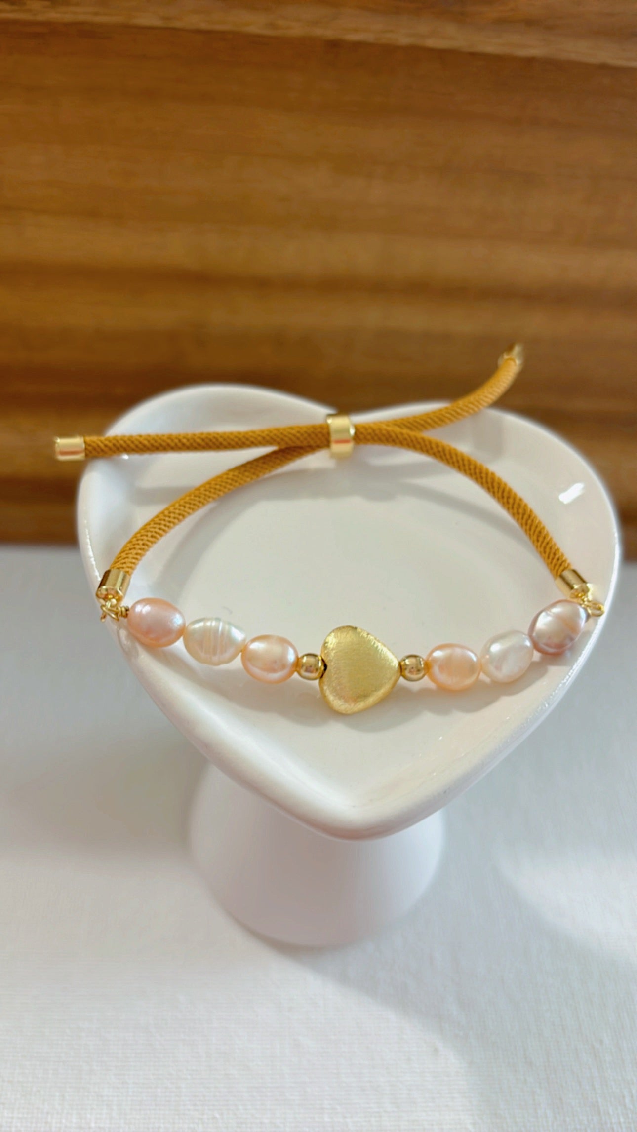 Gold Heart bracelet  ✨